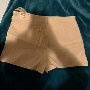 Madden NYC khaki shorts XL high rise